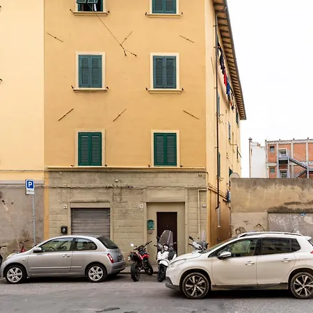 Modern Near Station!