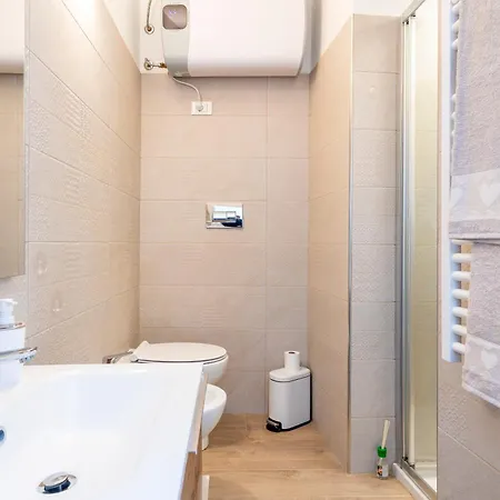 Modern Near Station! Livorno